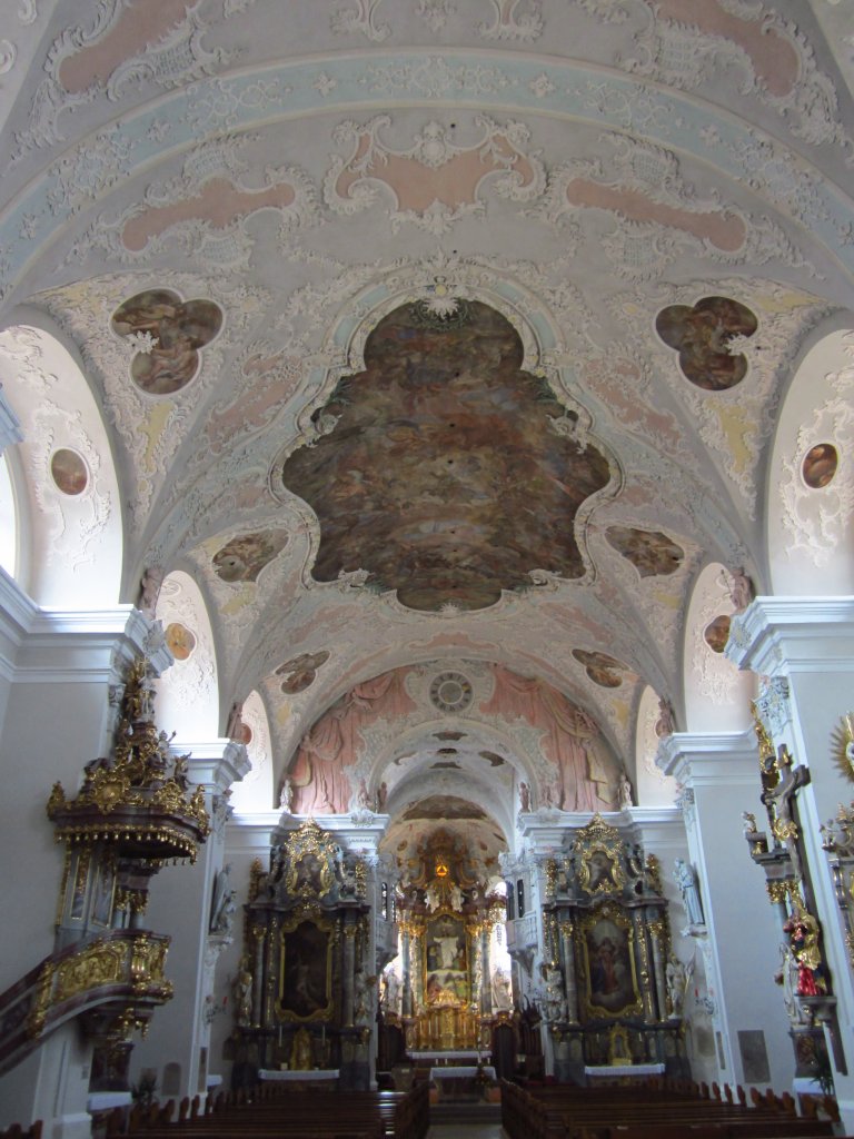 Cham, St. Jakob Kirche, Fresken und Stuck von Johann und Otto Gebhard, neubarocke
Ausstattung von 1894 (22.04.2012)