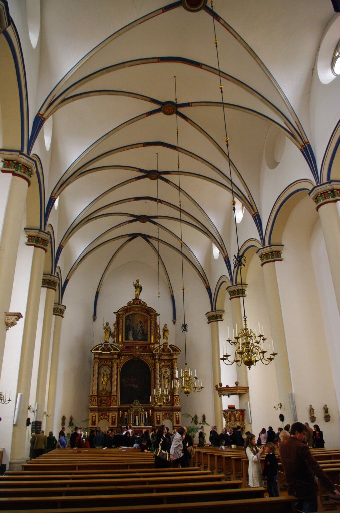 Coesfeld, Jesuitenkirche, erbaut von Baumeister Anton Hlse mit 
geschnitzten Barockalter (29.05.2011)