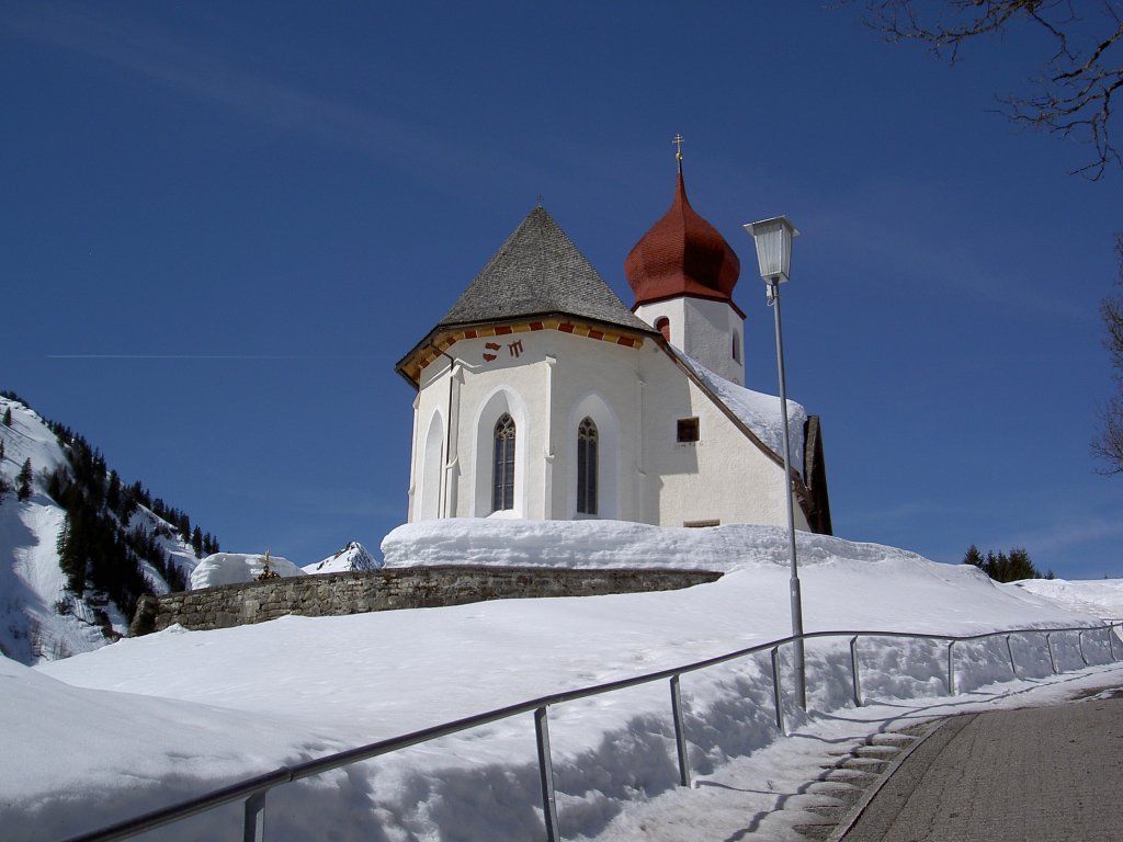 Damls, Pfarrkirche St. Nikolaus, erbaut 1484 von Rolle Maiger (14.04.2013)