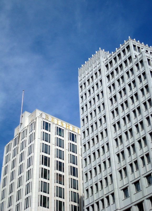 Das Beisheim Center am Potsdamer Platz in Berlin: zwei Hotels, Bros und exklusive Wohnungen - entworfen von vier Architekten. 19.7.2011