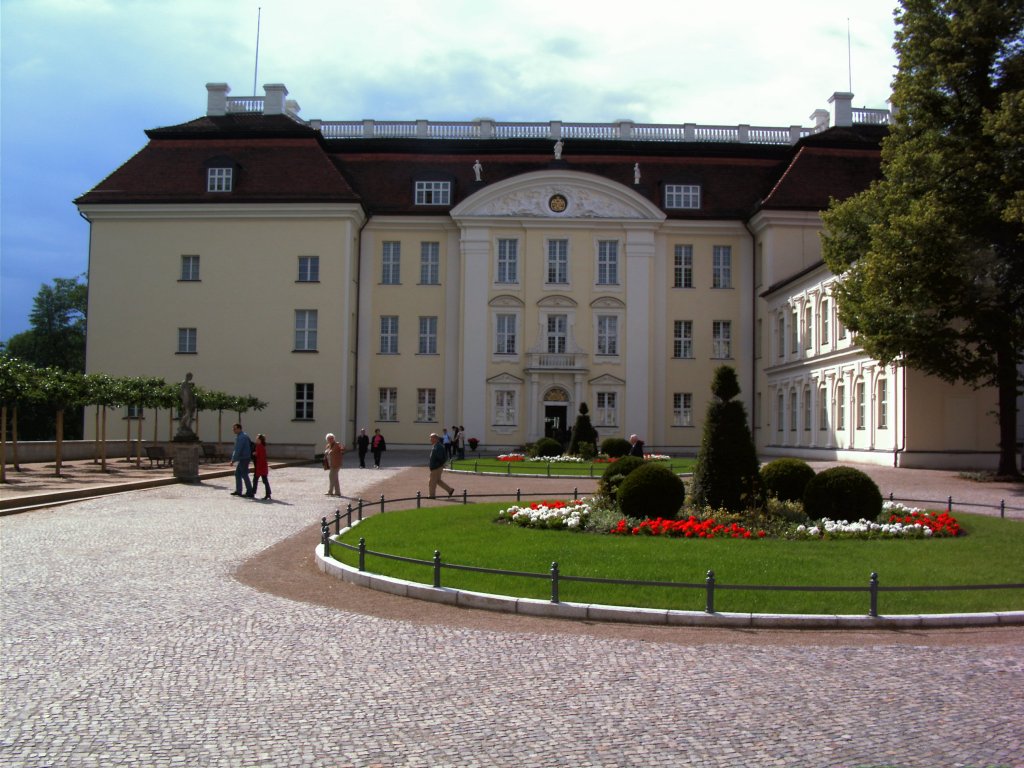 Das Berlin-Kpenicker Schlo von der Parkseite. Aufgenommen im Juli 2004.