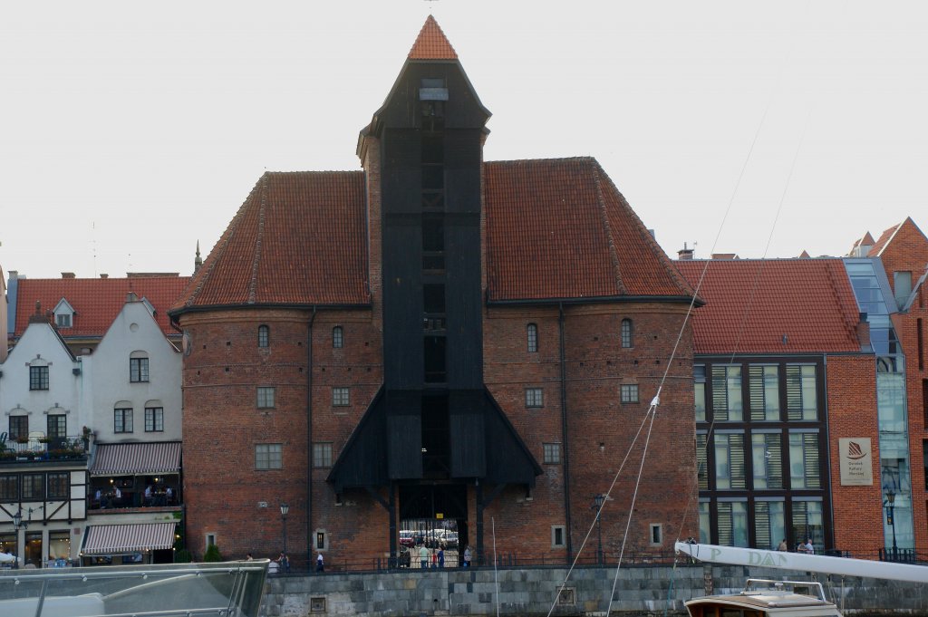 Das berhmte Danziger Kran Tor am 21.5.2012.
Bei unserem Besuch war leider recht trbes Wetter.