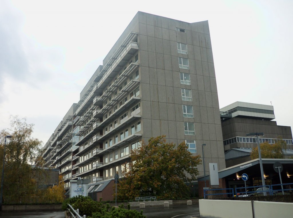 Das Bettenhaus der Mdizinischen Hochschule Hannover (MHH). Foto vom 31.10.2010.