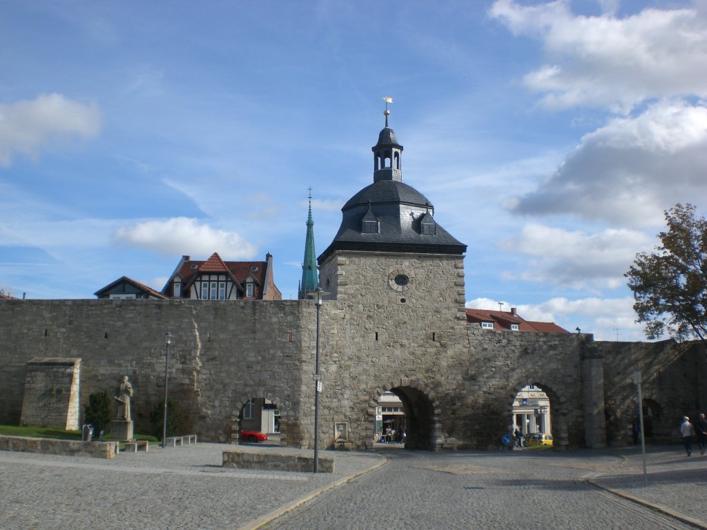Das Frauentor ist ein Teil der Stadtmauer in Mhlhausen.(8.10.2012)