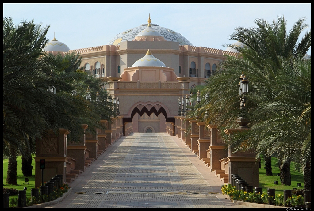 Das Luxus-Hotel Emirates Palace in Abu Dhabi. (06.12.2012)