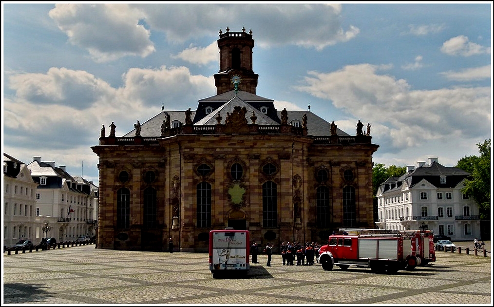 Das Wahrzeichen der Stadt Saarbrcken, die evangelische Ludwigskirche wurde 1762-1775 von Friedrich-Joachim Stengel erbaut. 28.05.2011 (Jeanny)
