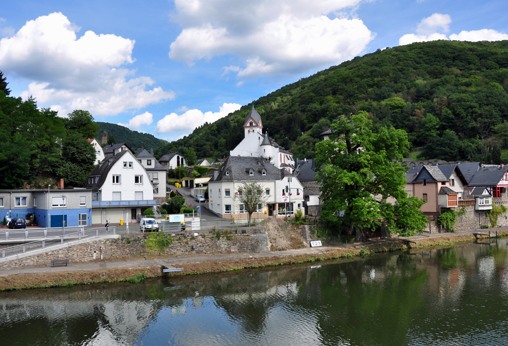 Dausenau a.d. Lahn mit evangelischer Kirche St. Kastor - 27.08.2012