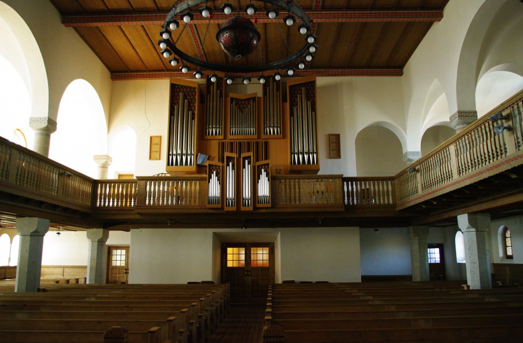 Davos-Platz, Orgel der St. Johann Kirche, Kirche erbaut im 13. Jahrhundert (03.04.2011)