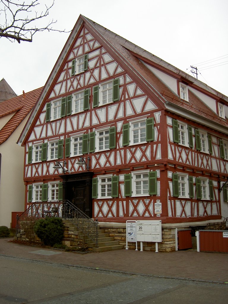 Deggingen, Fachwerkhaus der Stadtwerke Ulm an der Hauptstrae (04.01.2013)