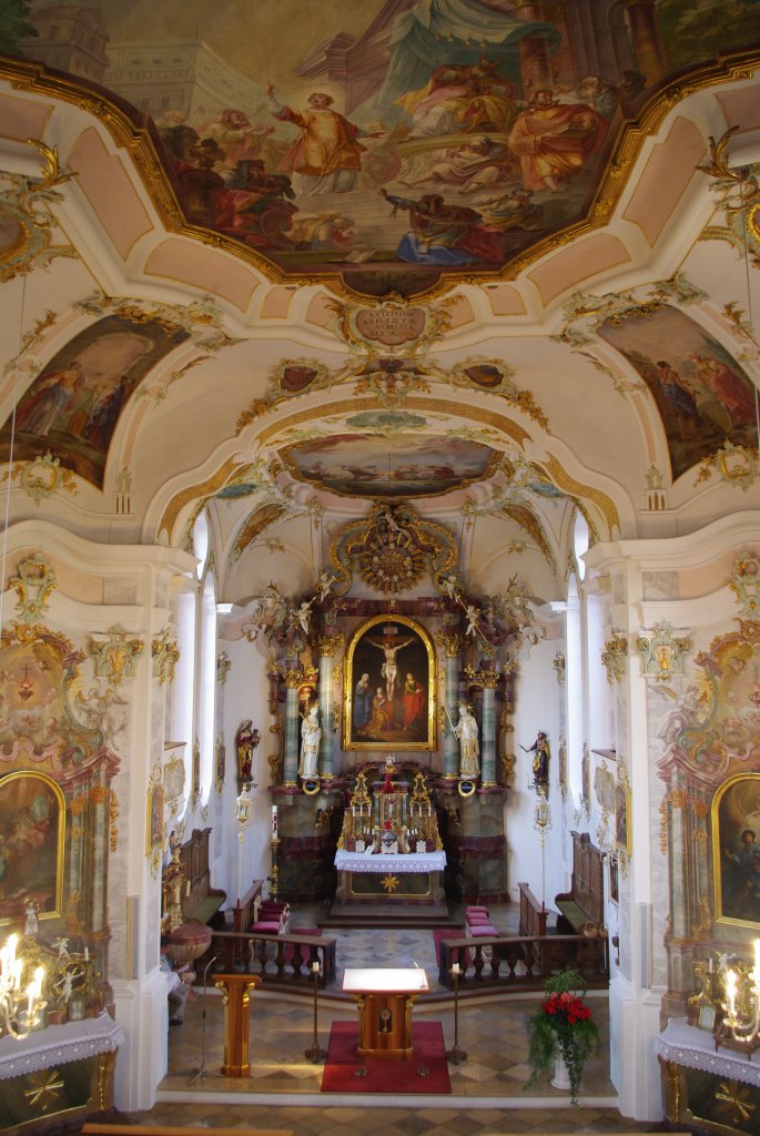 Deisenhausen, St. Stephan Kirche, Hochaltar und Deckengemlde, Kreis Gnzburg 
(15.09.2011)