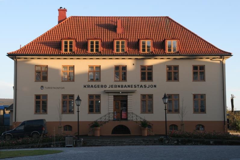 Der alte Bahnhof von Krager. Die Kragerlinjen verband den Kstenort mit Neslandsvatn an der Srlandsbanen; 21.09.2009; 21.09.2009