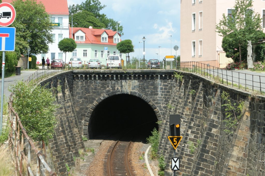 Der Bnischplatz in Kamenz mit dem darunterliegenden Stadttunnel (Sdportal) am 01.07.2011