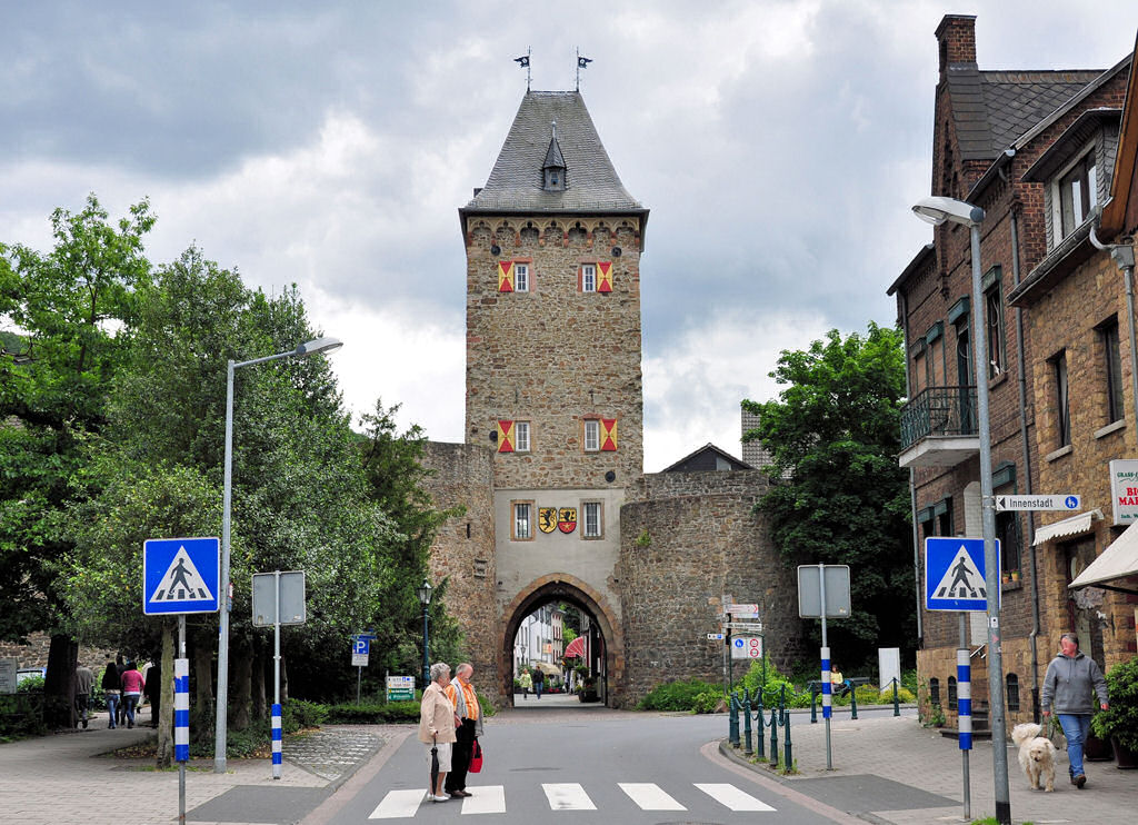 Der  Eingang  zur Stadt Bad Mnstereifel, das Werther Tor. 19.06.2010