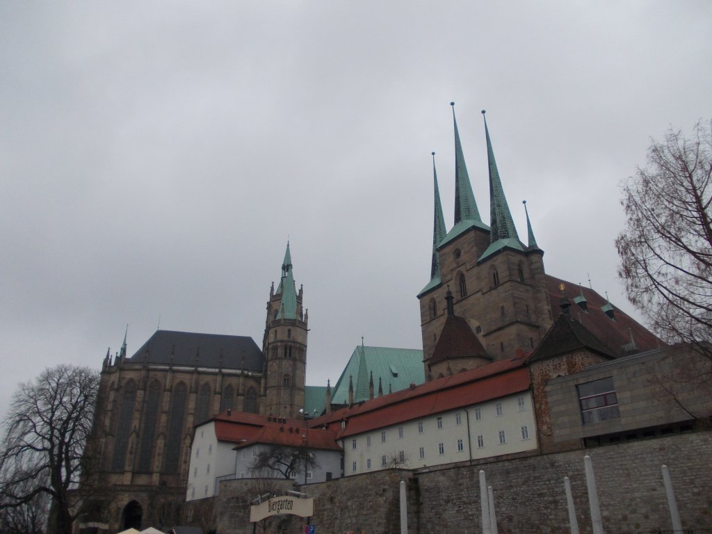 Der Erfurter Dom vom Domplatz gesehen am 5.April 2013