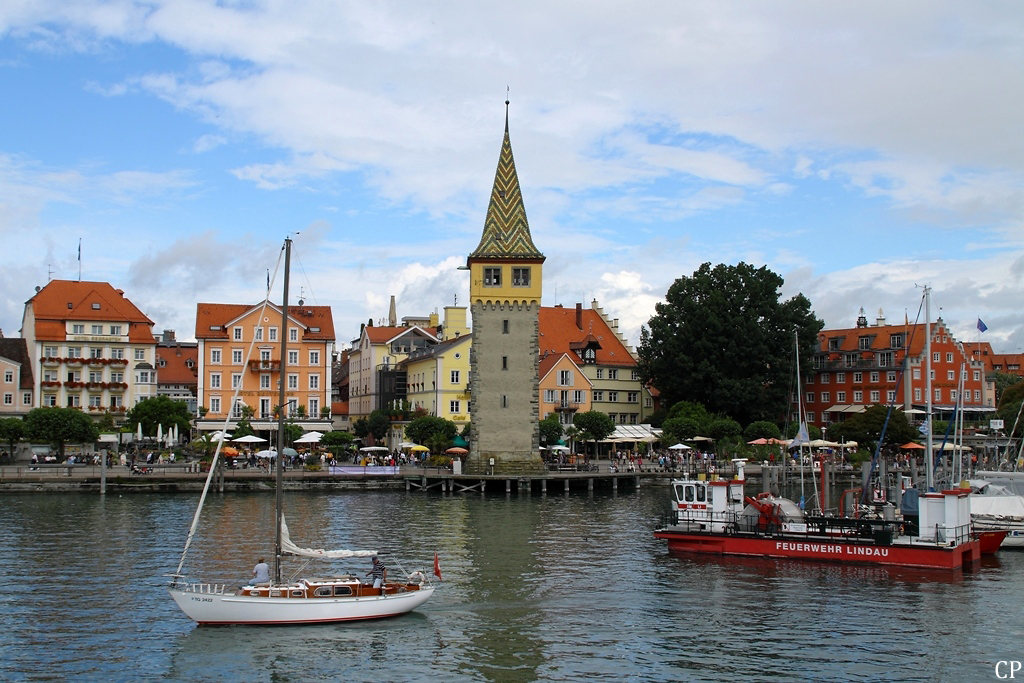 Der Hafen von Lindau mit dem Mangenturm. (15.8.2011)