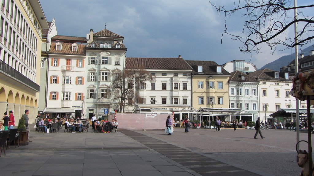 Der Hauptplatz von Bolzano/Bozen am 24.3.2012.