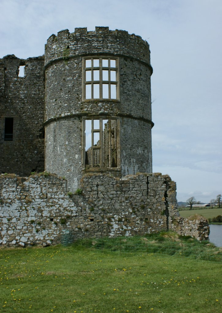 Der Nordturm von Carew Castle, 10 km landeinwrts von Tenby entfernt.
(27.04.2010)