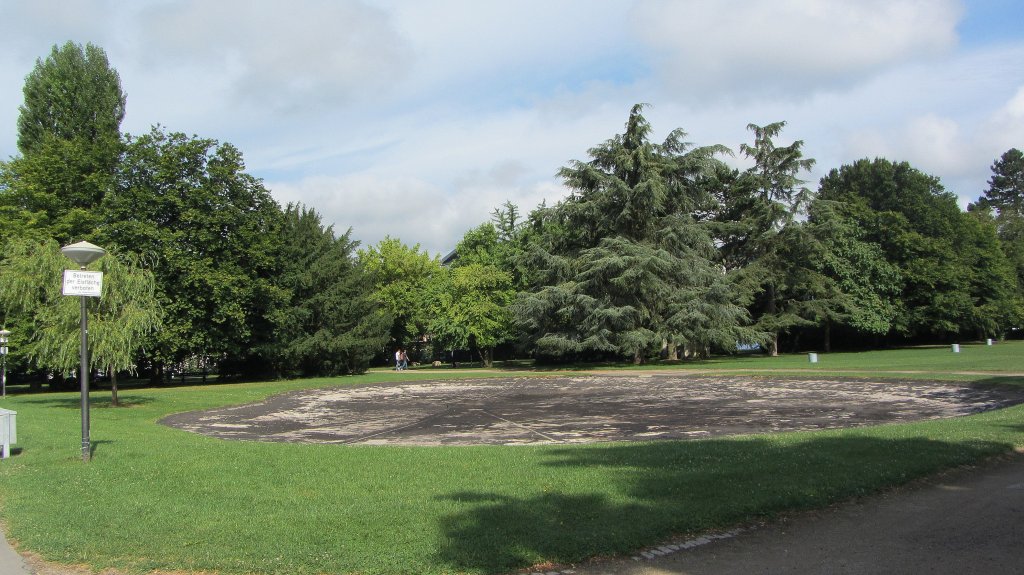 Der Park bei den Kaiserthermen in Trier.(5.8.2012)