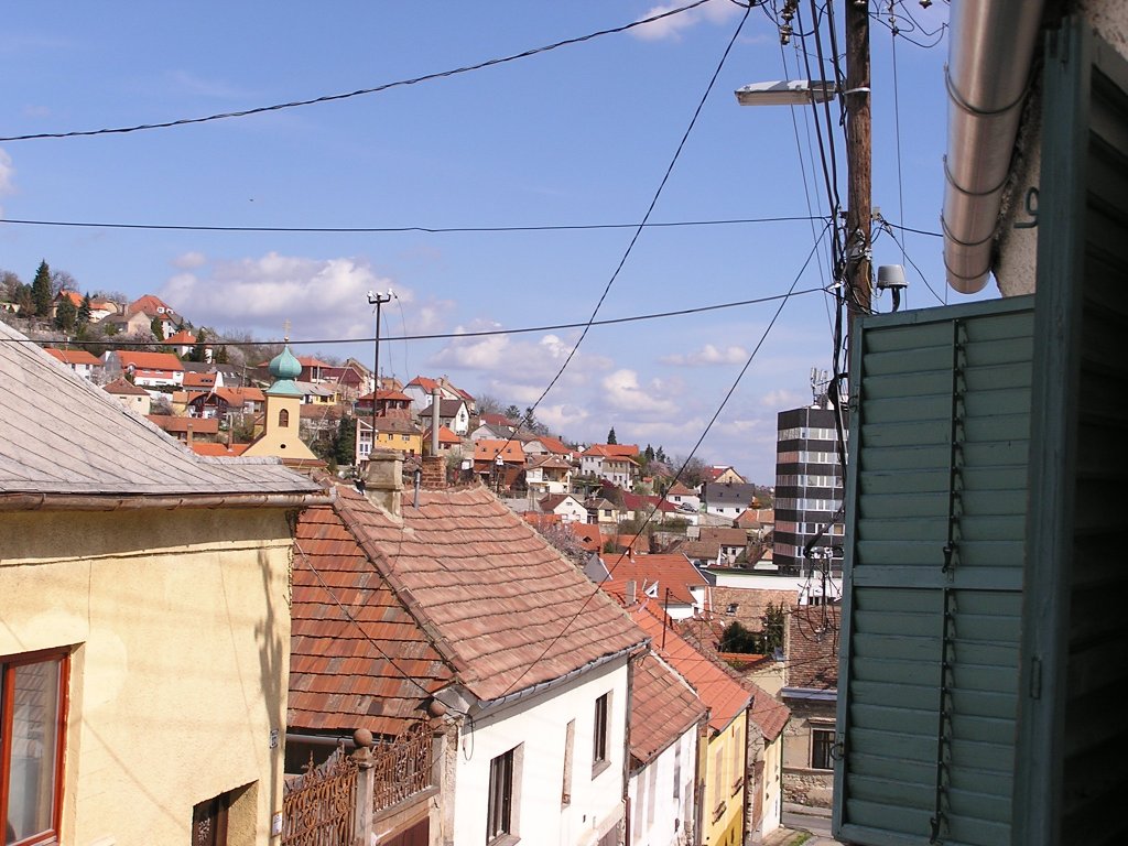 Der sogenannte  Havihegy  Stadtteil.  Foto: Pécs, Ungarn. April 2010