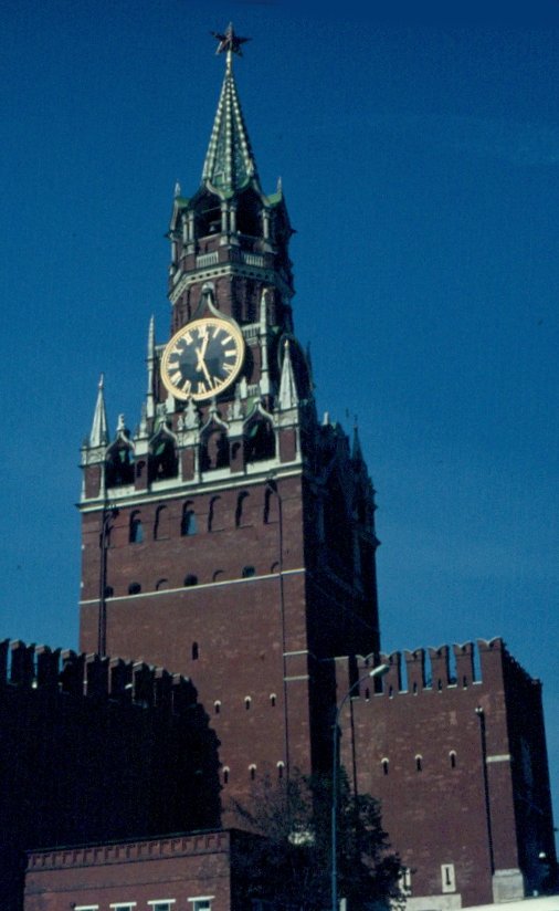 Der  Spasski-Turm  des Moskauer Kreml im September 1981