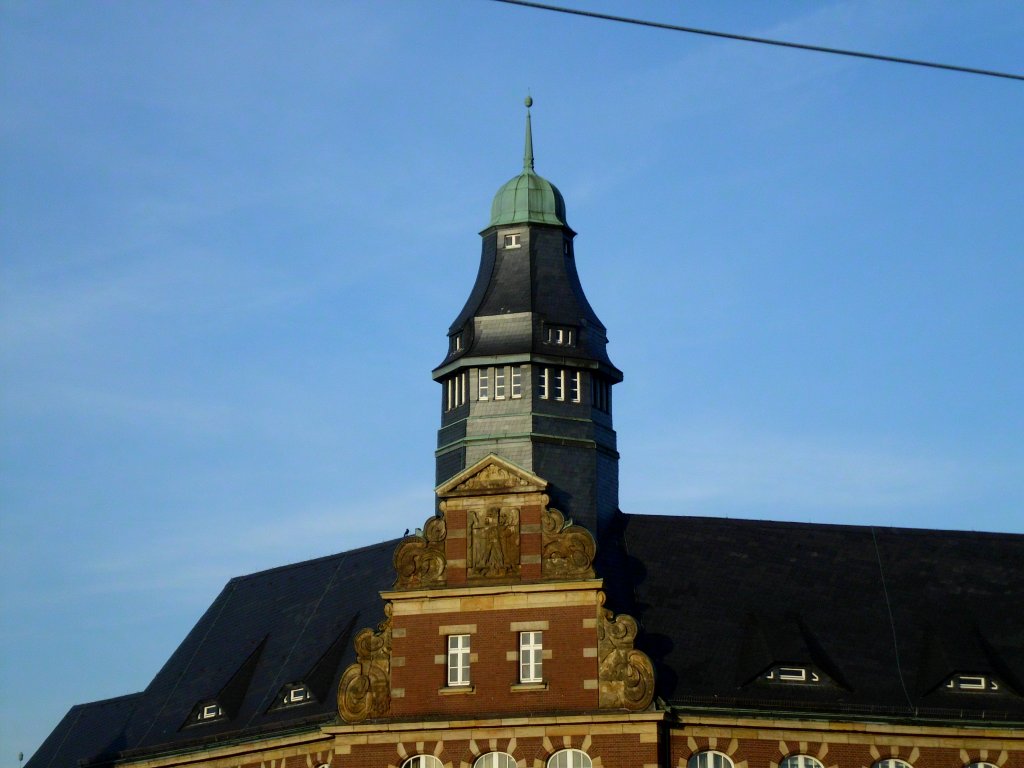 Der Turm des alten Rathauses in Gelsenkirchen am 10.01.1011.