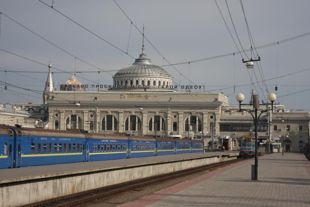 Der wunscherschne und imposante Hauptbahnhof von Odessa
am 1.9.2009.