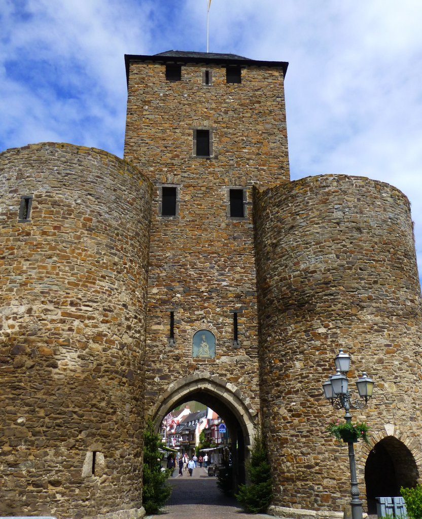 Deutschland, Rheinlandpfalz, Landkreis Ahrweiler, Ahrweiler, Stadttor Ahrweiler, 27.05.2013