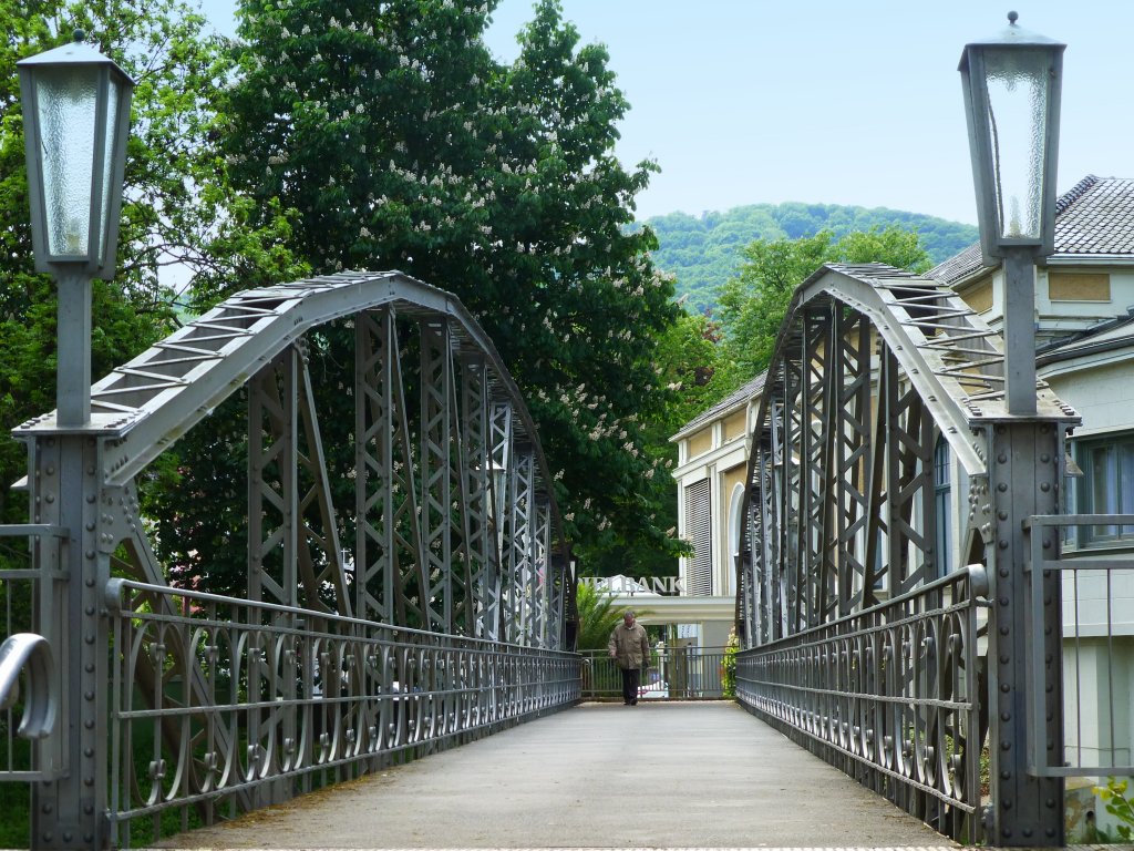 Deutschland, Rheinlandpfalz, Landkreis Ahrweiler, Bad Neuenahr, Brcke ber die Ahr bei der Spielbank, 27.05.2013