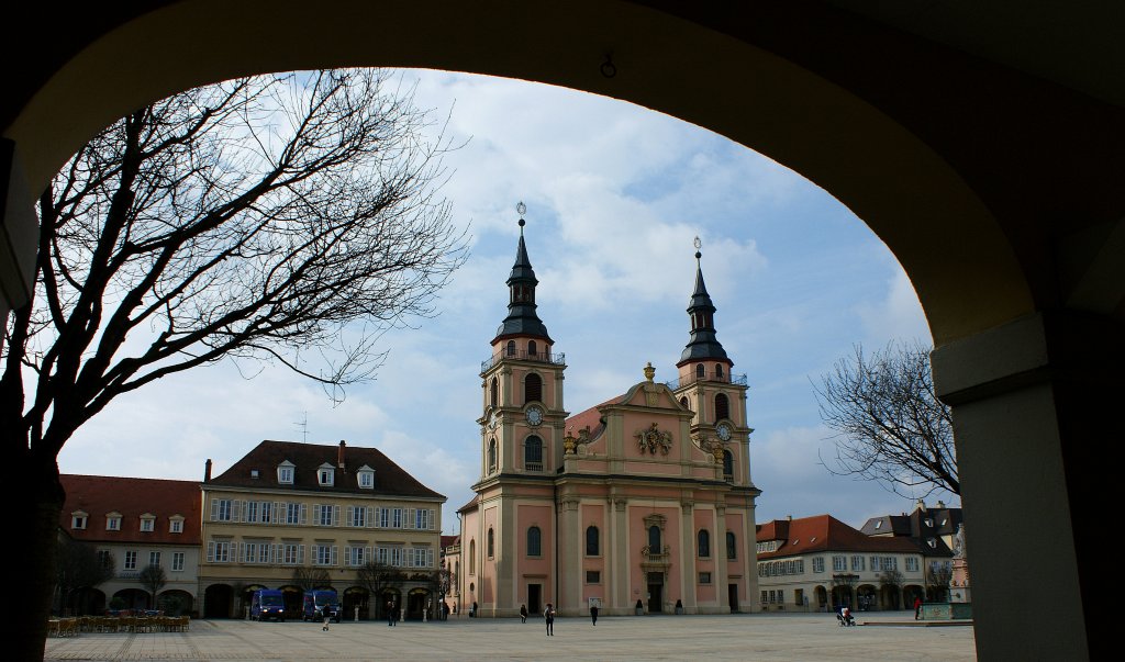 Die Evangelische Stadtkirche Ludwigsburgs am Marktplatz.
(15.03.2010)