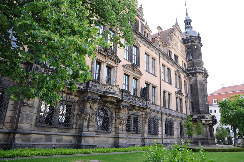 Die Fassade des ,,Grnen Gewlbes  im Dresdner Schloss.
(15.05.2011)
