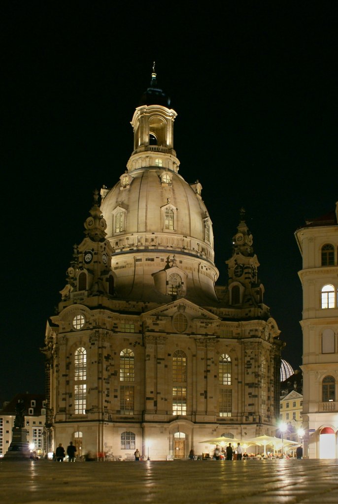 Die Frauenkirche in der Nacht.
(22.09.2010)