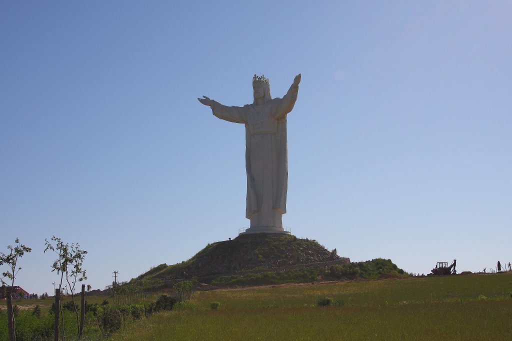 Die grte Christus Statue der Welt steht in Swiebodzin
in Polen westlich nicht weit von Poznan. Aufnahme am 25.5.2012.