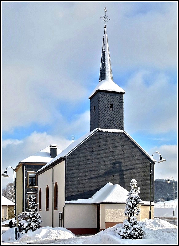 Die Kapelle von Erpeldange im Winter. 18.12.2010 (Jeanny)