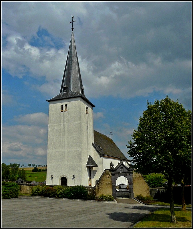 Die Kirche von Doennange. 12.08.2010 (Jeanny)