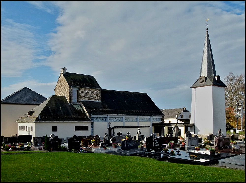 Die Kirche von Huldange. 14.11.2010 (Jeanny)