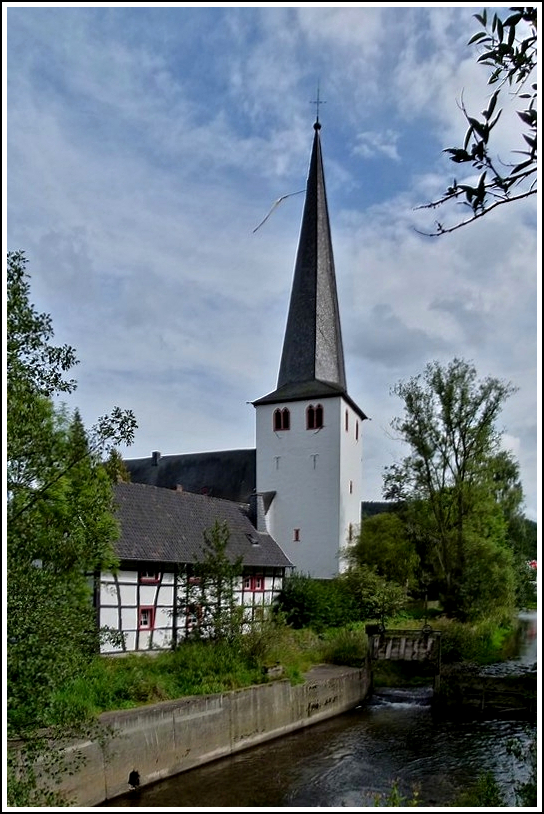 Die Kirche von Olef. 28.08.2011 (Jeanny)