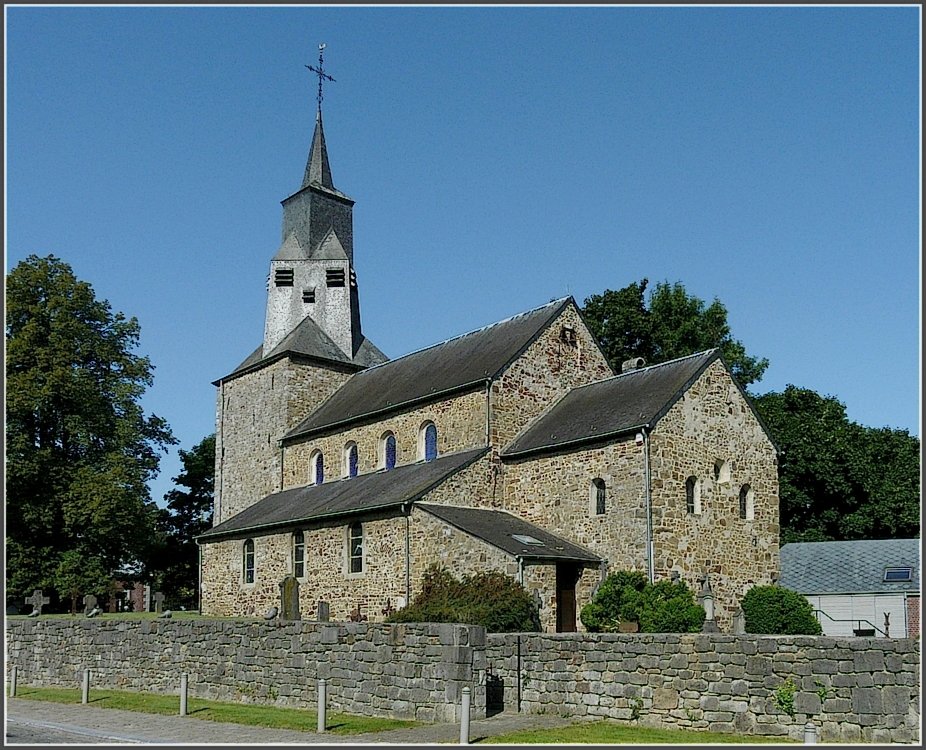 Die Kirche Saint Etienne in Waha stammt aus dem Jahre 1080, sie ist eine der ltesten Kirchen Belgiens. 16.08.09 (Jeanny)