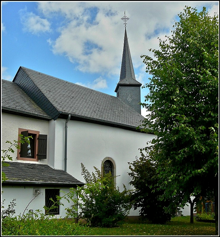 Die kleine Kapelle von Liefrange. 02.08.2010 (Jeanny)