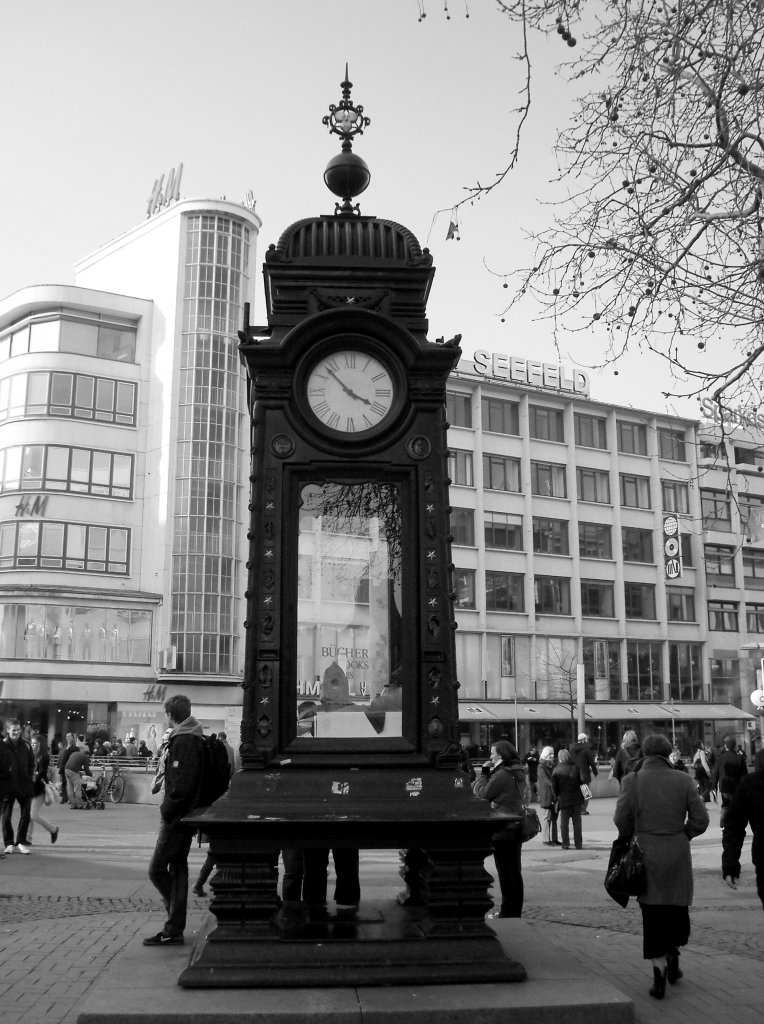Die Krpcke Uhr in Hannover am 01.03.2011.