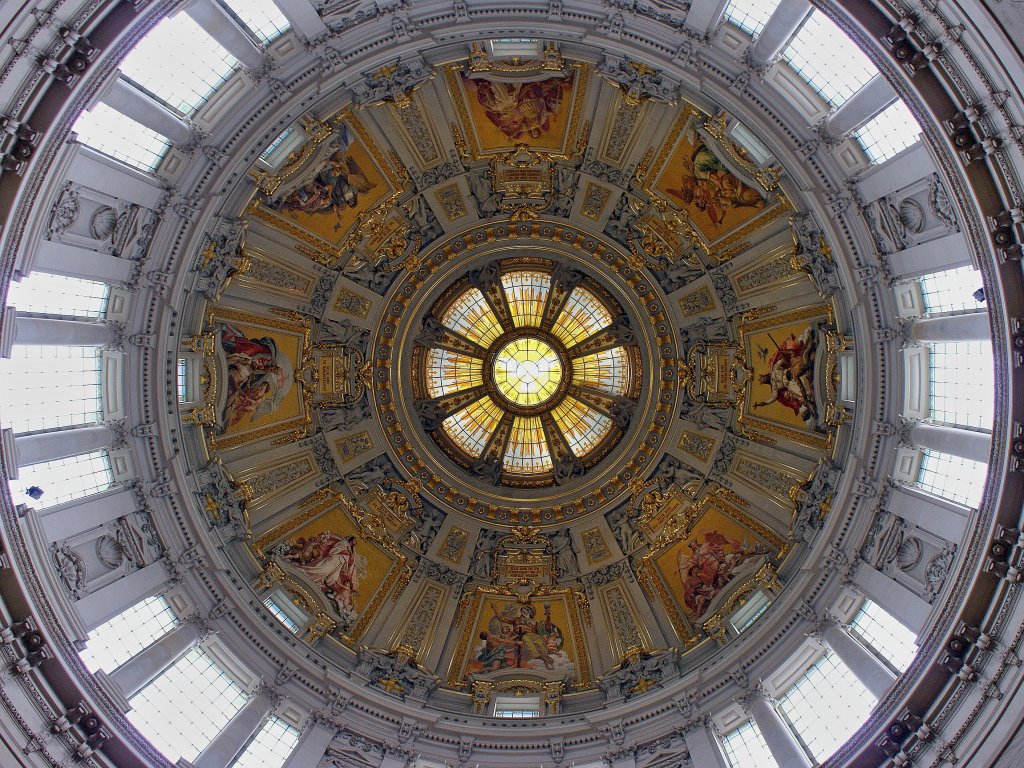 Die Kuppel des Berliner Doms mit verschiedenen Szenen aus der Bergpredigt.
(13.09.2010)