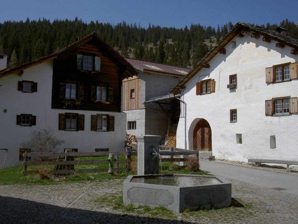 Dorfplatz von Lohn / Graubnden (21.04.2011)