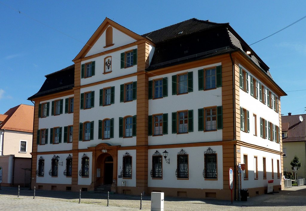 Ehingen an der Donau, das Stndehaus, 1749 im sptbarocken Stil erbaut, heute Amtsgericht, Aug.2012