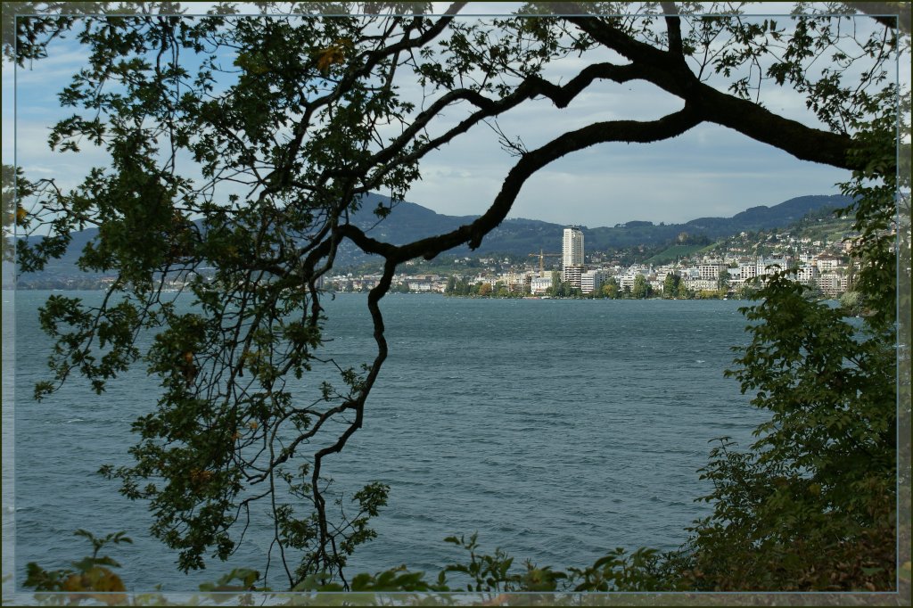 Ein mediterran angehauchter Blick auf Montreux. 
04.10.2010