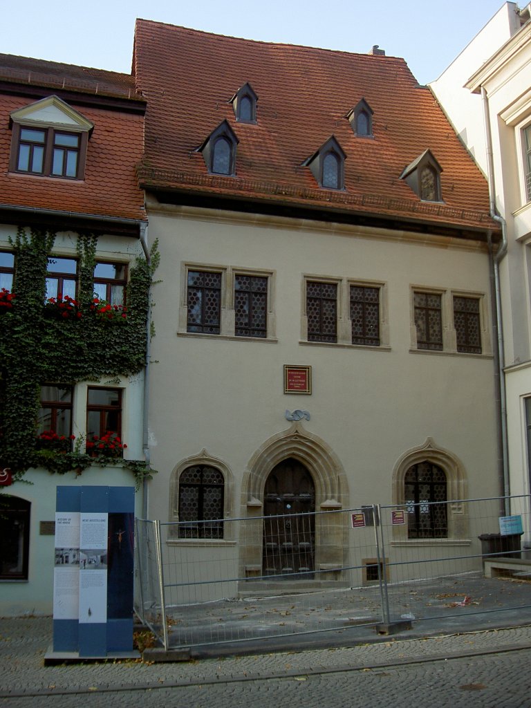 Eisleben, Martin Luthers Sterbehaus, Andreaskirchplatz 7, erbaut 1498 (29.09.2012)