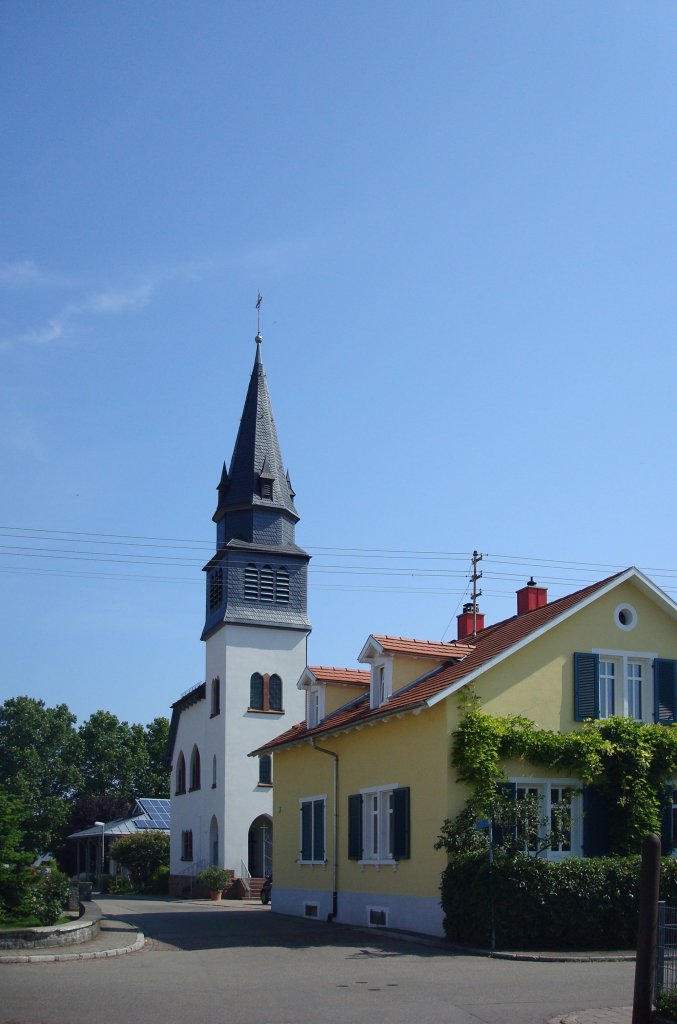 Endingen am Kaiserstuhl, die evangelische Kirche, erbaut 1908, Juni 2010 