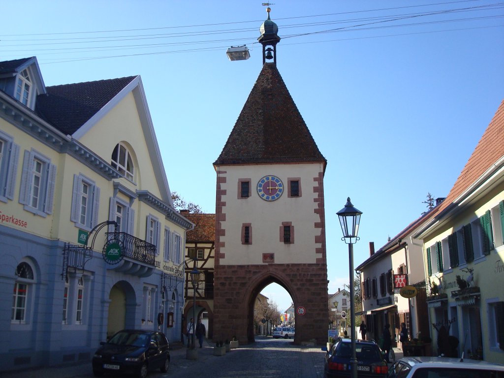 Endingen am Kaiserstuhl,
das Knigschaffhausener Tor Ostseite,
Mrz 2010