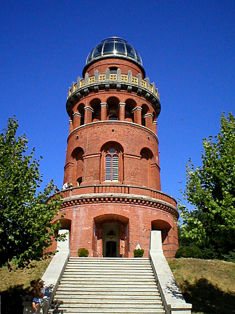 Ernst-Moritz-Arndt-Turm in Bergen auf Rgen; Grundsteinlegung 26.12.1869; Fertigstellung 1877 wurde zwischen 2000 u. 2002 grundlegend saniert, und ldt zu einem Besuch ein; 2003-08-23