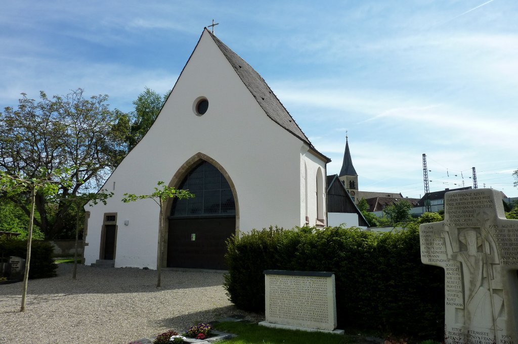 Eschbach, der Chor der ehemaligen Kirche wird als Friedhofskapelle genutzt, Juli 2012