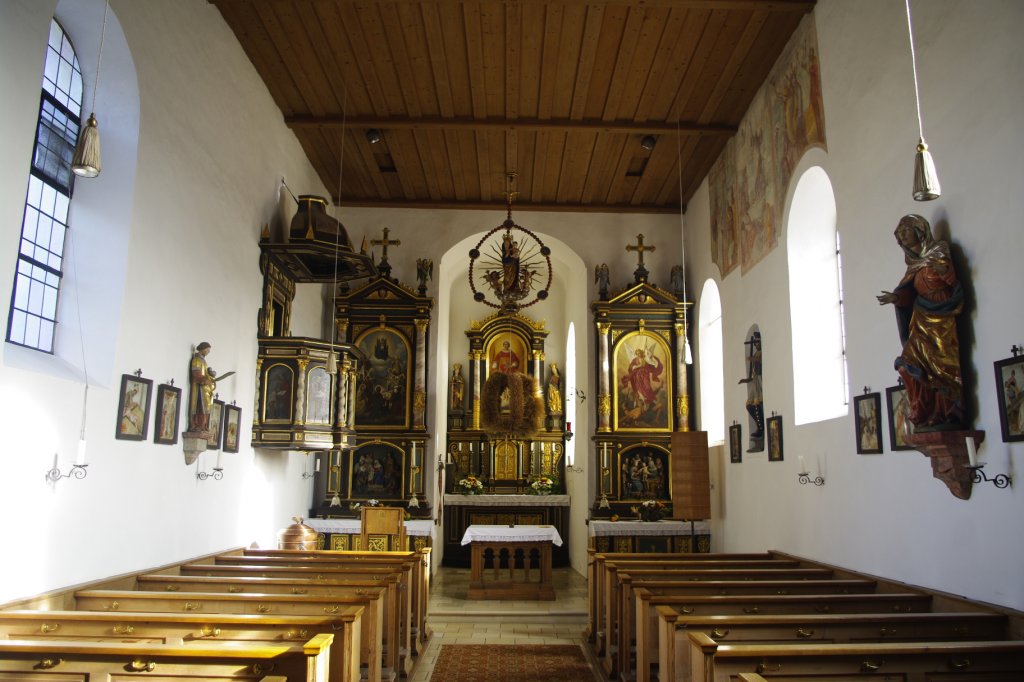 Esting, Langhaus und Altre der St. Stephanus Kirche, Kreis FFB (20.11.2011)