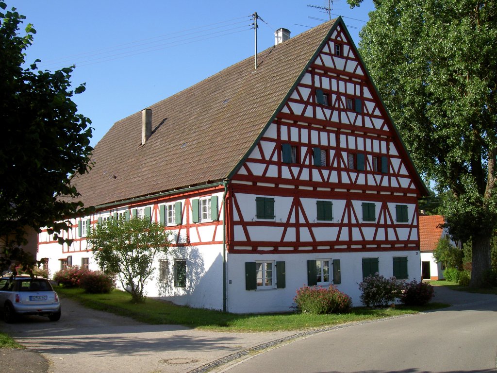 Ettlishofen, Fachwerkbauernhaus in der Daiblerstr., Landkreis 
Gnzburg (28.06.2011)